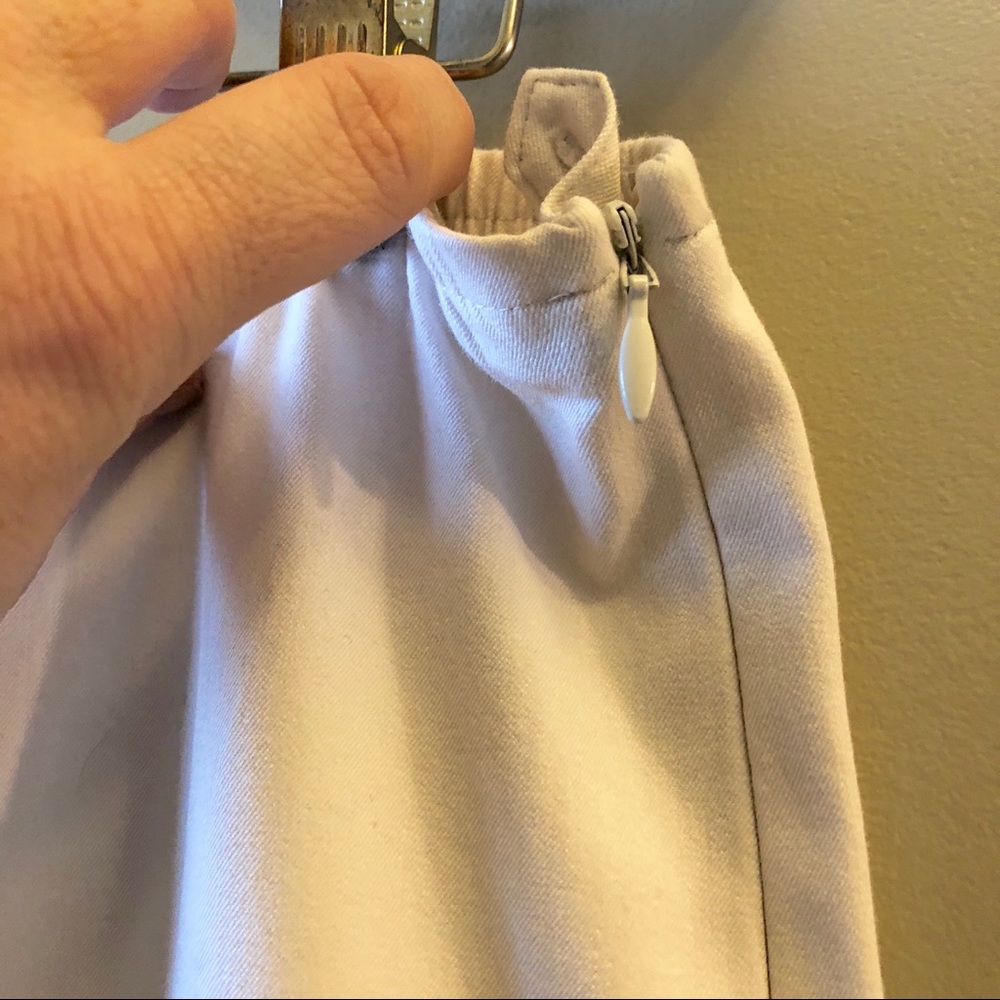 Eileen Fisher ivory stretchy pants - Picture 2 of 7